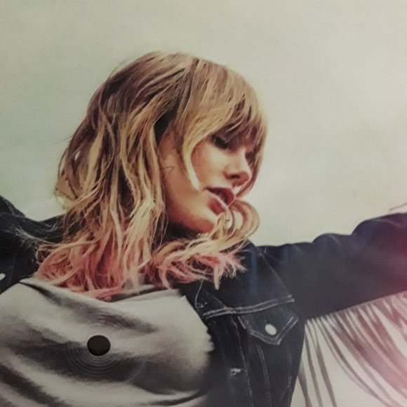 Taylor Swift, ME! Single - 12 Inch Picture Vinyl Record - Limited Edition, EUC - Picture 2 of 12